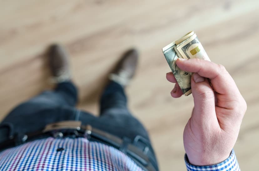Money refund cash